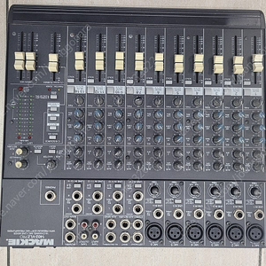 맥키믹서 구형 1402-VLZ PRO, 야마하 리버브 REV100,포닉GEQ3102F.음향박스,ZOOM A2