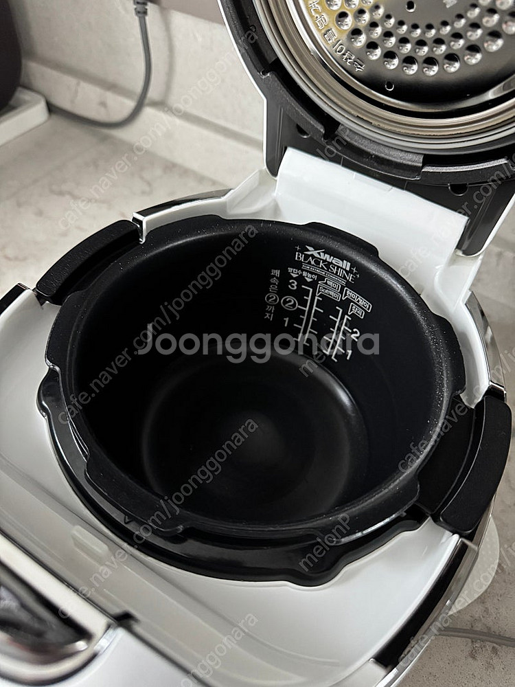 (거의안쓴) 쿠쿠 3인용 밥솥 택포--3