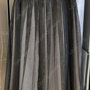 오르 매쉬 플리츠 스커트