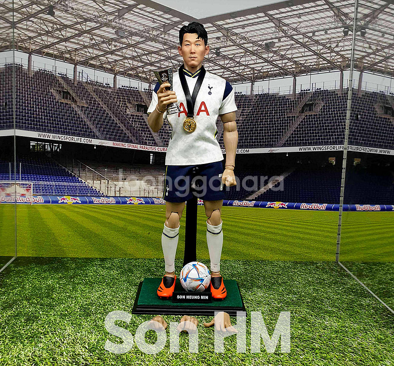 (개인소장)손흥민 토트넘 유로파리그 우승 커스텀 12인...--3