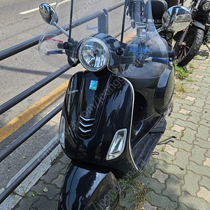 베스파 LX125 i-get 19년식 차량판매합니다.