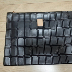 쿠론 클러치백