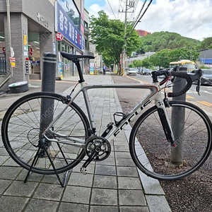 포커스 이자르코 카본로드 판매합니다.