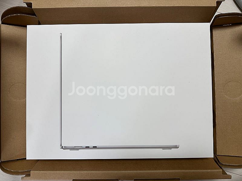 M4 맥북 에어 15형 256GB 미개봉 (실버색)--0