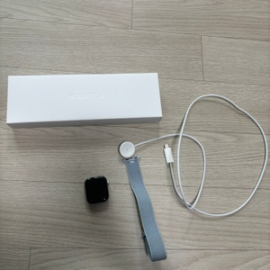 애플워치10 실버 gps 42mm 팝니다 거의새거