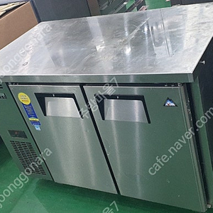 부성1200간냉식테이블냉동고 B120C-2FFOS-E판매합니다