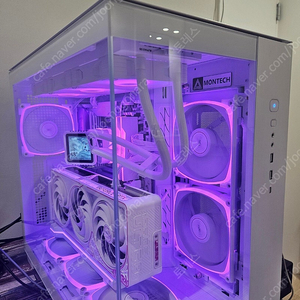 9800x3d,rtx5080,64g,ssd4tb 올화이트 시스템 판매합니다.