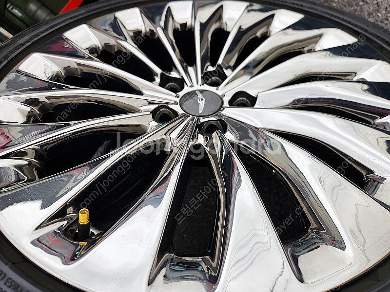 [판매] 제네시스 EQ900 19인치 순정휠 타이어 세트 팝니다 245 45 19 275 40 19--5