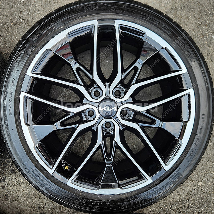 [판매] 기아 K5 DL3 19인치 순정휠 타이어 세트 팝니다. 245 40 19--2