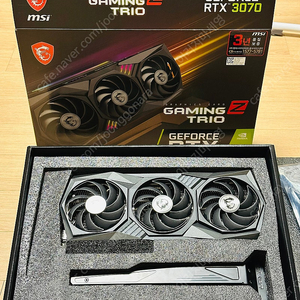 MSI RTX 3070 게이밍 Z 트리오
