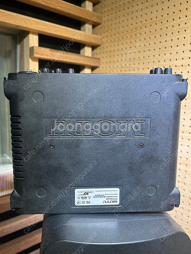 Motu 모투 오디오인터페이스 Ultralite Mk3...--0