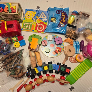 원목 교구 및 유아 장난감 탱탱볼 등 일괄 (택포)