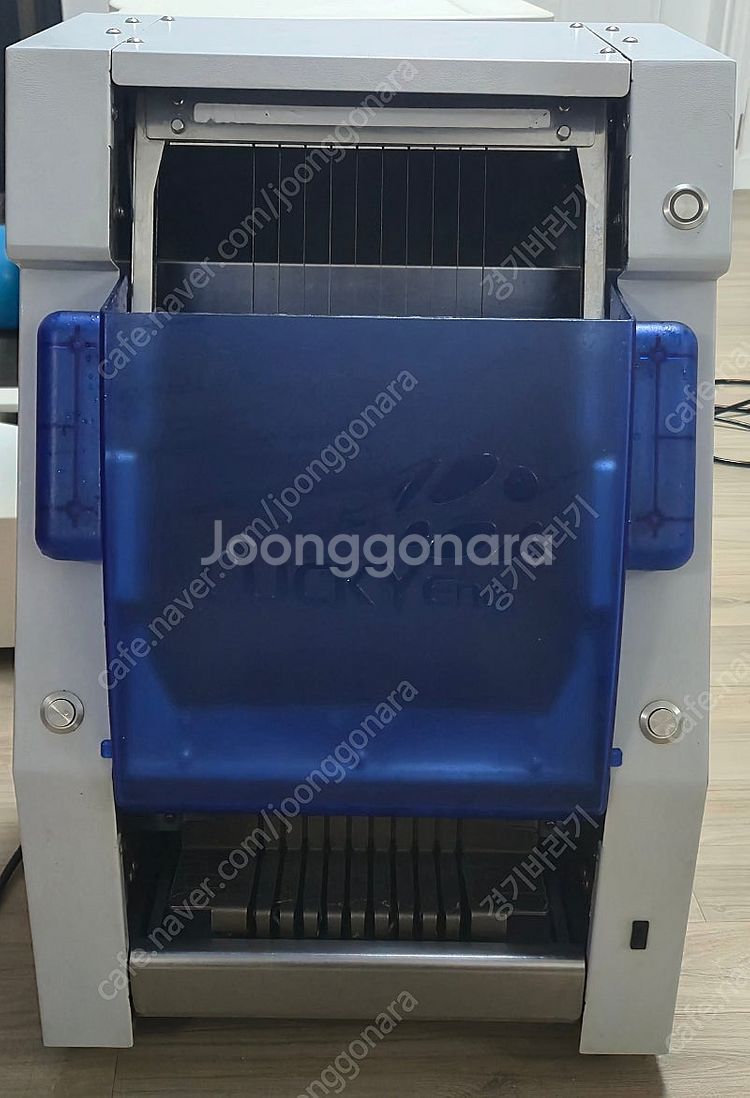 럭키엔지니어링 김밥기계 LCR-700 및 신형 커팅기 ...--0