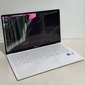 [ 패널 파손] LG Gram 15Z95N-GP55ML i5-1135G7