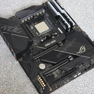 ASUS ROG X570 DARK HERO 팝니다