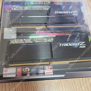 G.SKILL DDR4-3200 CL14 TRIDENT 8GBx2