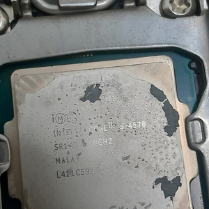 인텔 4세대 i5 4670 CPU 세트를 팝니다.