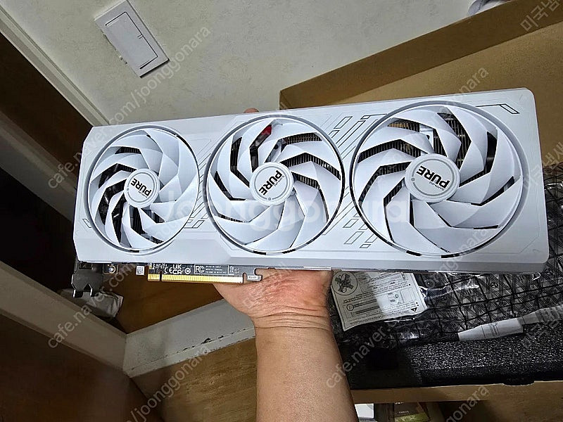 이엠텍 7900gre 사파이어 퓨어 화이트--2