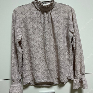그레이 레이스 블라우스 택포16000
