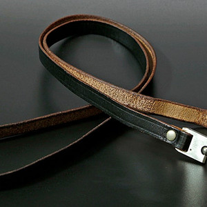 라이카 Leica T / TL 용 가죽 스트랩.