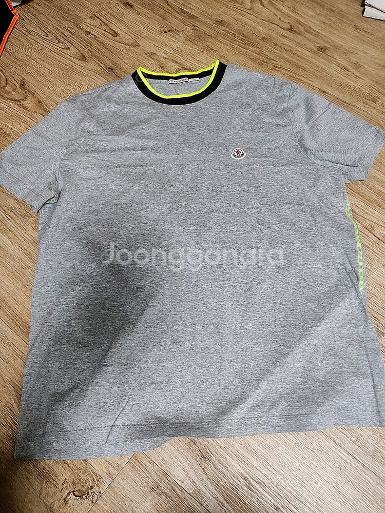 몽클레어 정품 반팔 티셔츠 2XL사이즈--0
