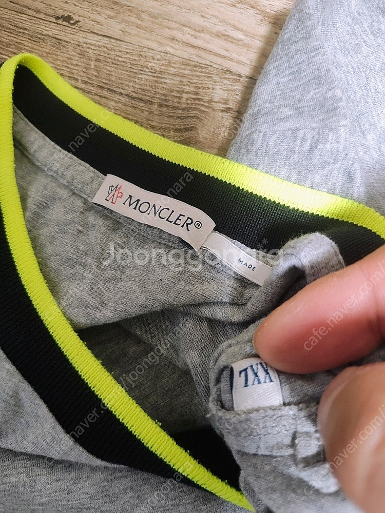 몽클레어 정품 반팔 티셔츠 2XL사이즈--3
