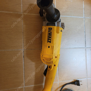 디월트 앵글 그라인더 D28490