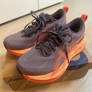 아식스 슈퍼블라스트2 코랄 255 팝니다.