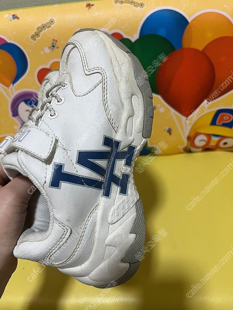 남아 브랜드 운동화, 풋살화 및 슬리퍼 팝니다. 뉴발란스, 노스페이스,MLB키즈,블루독--1