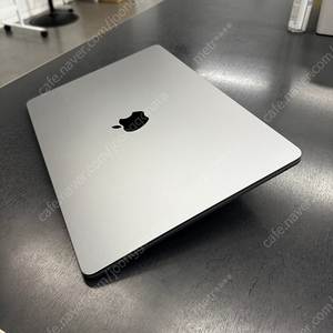 맥북 에어 M3 15인치 16GB 512GB - 충전기 없음