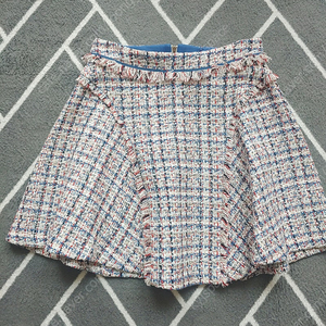 티렌 트위드 스커트55 새제품 ( 반값택배비 포함 )