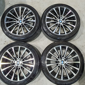 # BMW G20 3시리즈 18인치 휠타이어 판매합니다