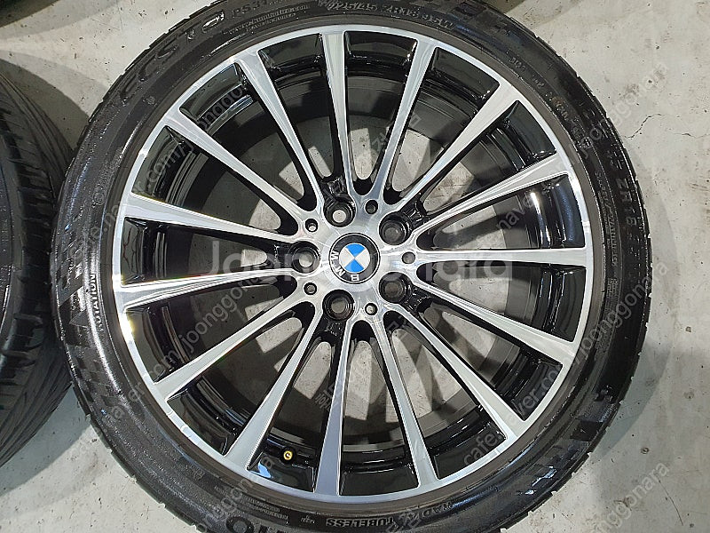 # BMW G20 3시리즈 18인치 휠타이어 판매합니다--1