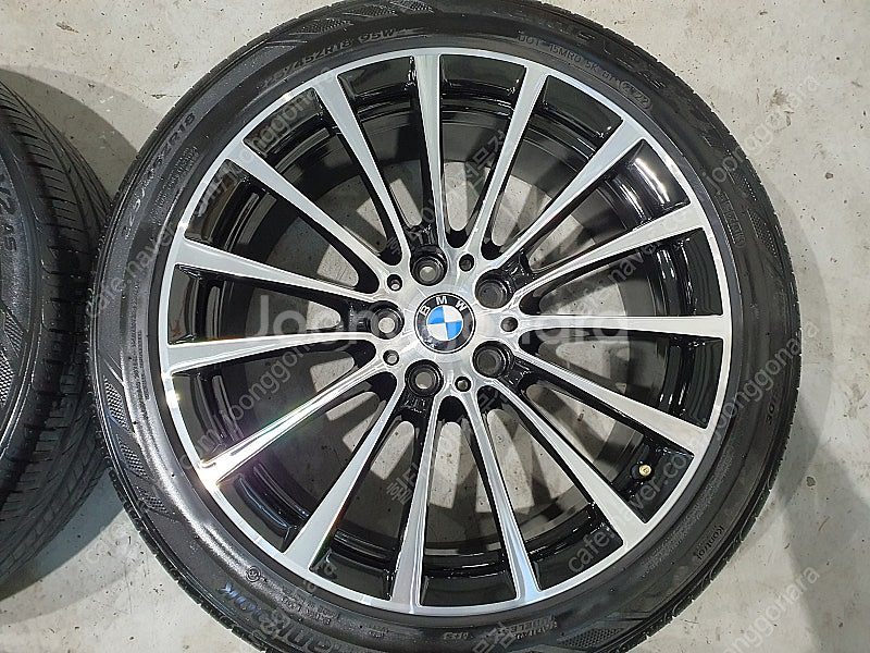 # BMW G20 3시리즈 18인치 휠타이어 판매합니다--4