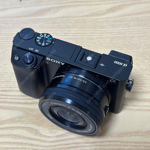 소니 a6000 블랙 번들킷 판매합니다.