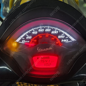 베스파 GTS300 super sport ABS 7000km대 a급 판매합니다