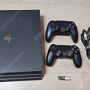 PS4 Pro 9.0 7218B