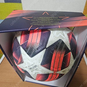 아디다스 피날레omb 매치볼 is7437 팝니다