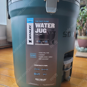 스탠리 워터저그 7.5L 팝니다.