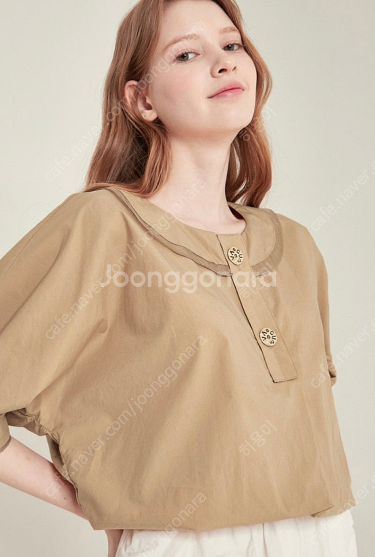 SJSJ 한섬 플랫 칼라 탑 블라우스 베이지 76--0