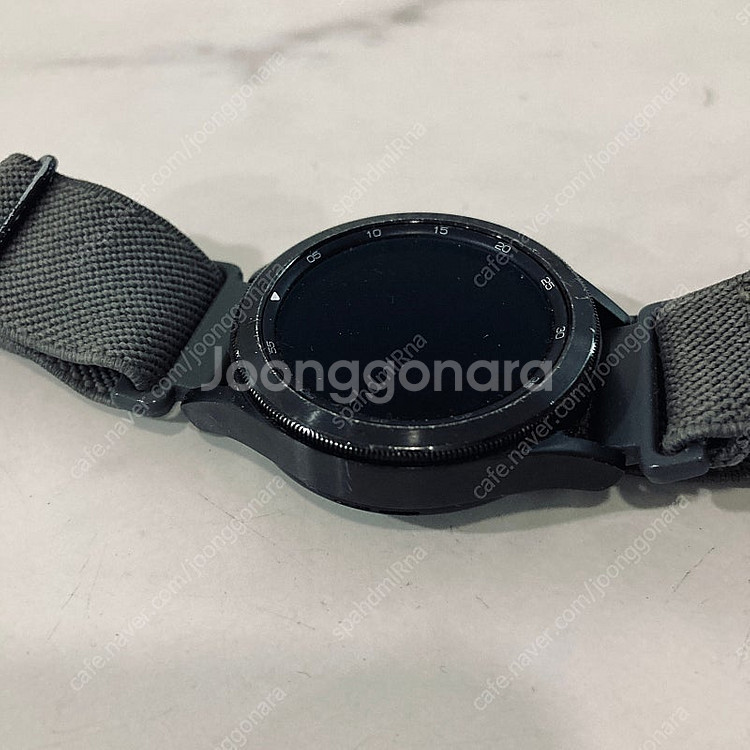 갤럭시 워치4 클래식 블랙 42MM 3만5천원 판매합니...--2