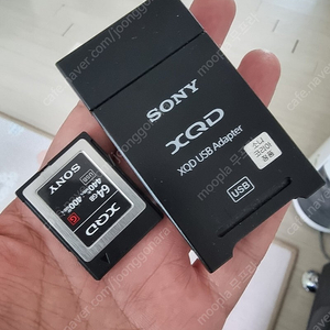 소니 xqd 리더기랑 64g 일괄로 팔아요