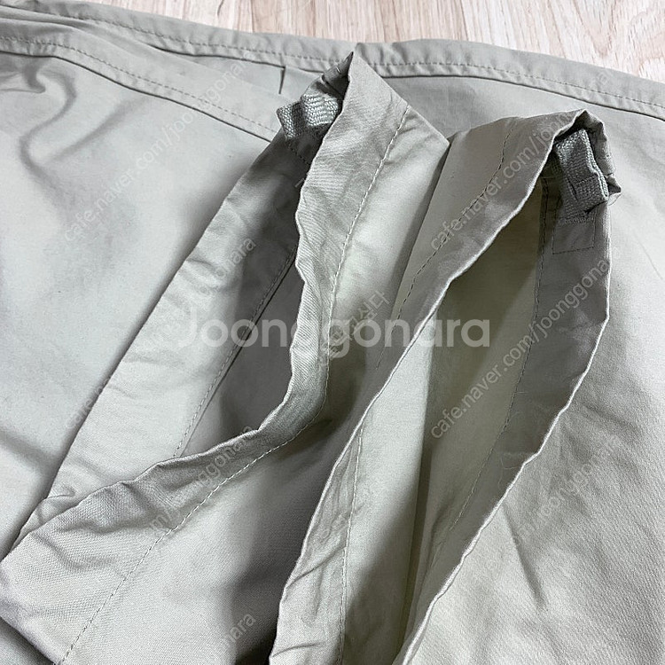 UniqloU 유니클로U 와이드핏 파라슈트 팬츠 내추럴...--1