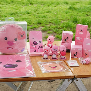 잔망루피 굿즈 파우치, 노트, 피규어 3종, 스마트폰 무선충전거치대, 손거울, 모니터피규어, 띠부씰