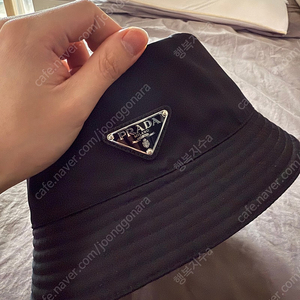 [프라다코리아] 프라다 리나일론 버킷햇 블랙 남성 XXL 팝니다. (2024년 제품)