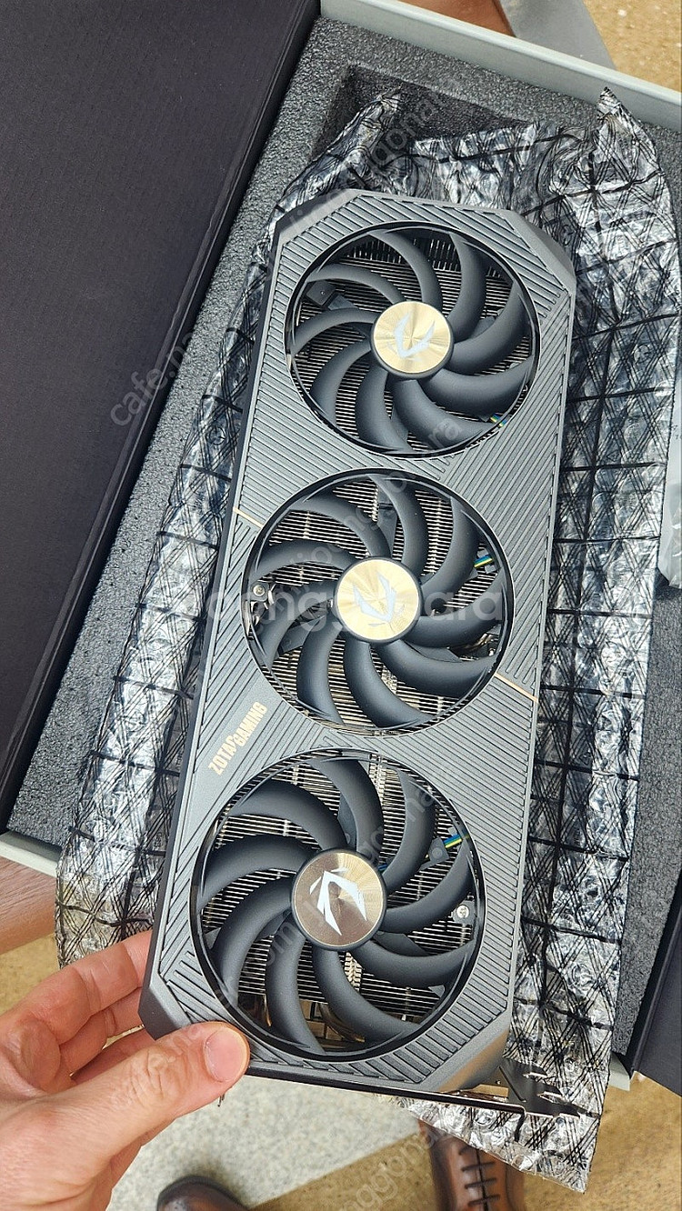 ZOTAC RTX 5090 solid OC (1개월 사...--1