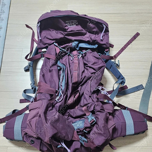미스테리렌치 글레시어 플럼 백패킹 배낭 판매합니다.