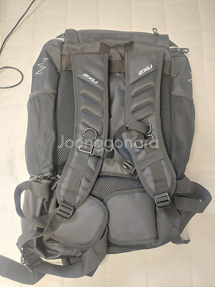 [새제품] 2XU 트랜지션 백팩 35L 블랙--4
