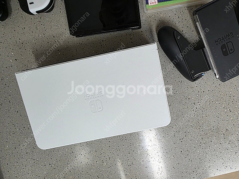 닌텐도스위치 마리오디럭스 oled +칩 팝니다.--2