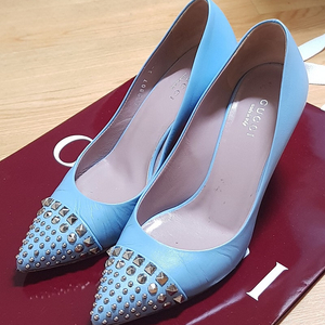 구찌 슈즈 34.5 사이즈 판매해요